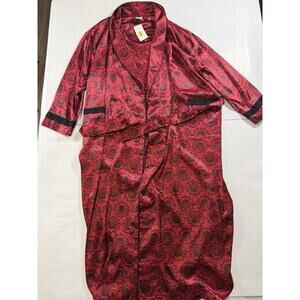 Women’s Red And Black Floral Design Cabernet Night Time Robe New With Tags